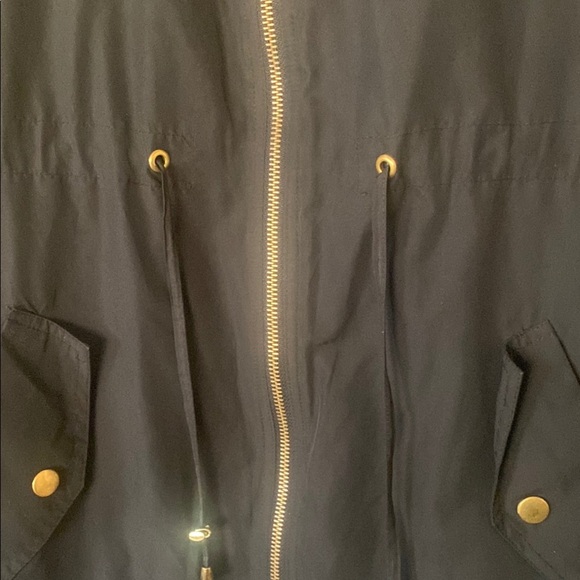 Women's Rain Black Jacket with Gold Accents M - Picture 5 of 9